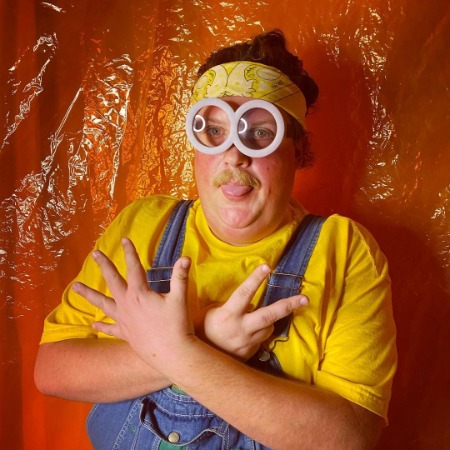 The picture of Jacob Wysocki cosplaying minions. 